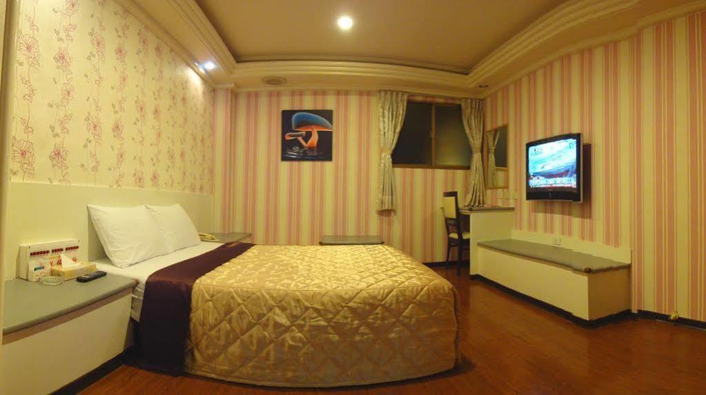 Hua Yue Hotel Таоюань Экстерьер фото