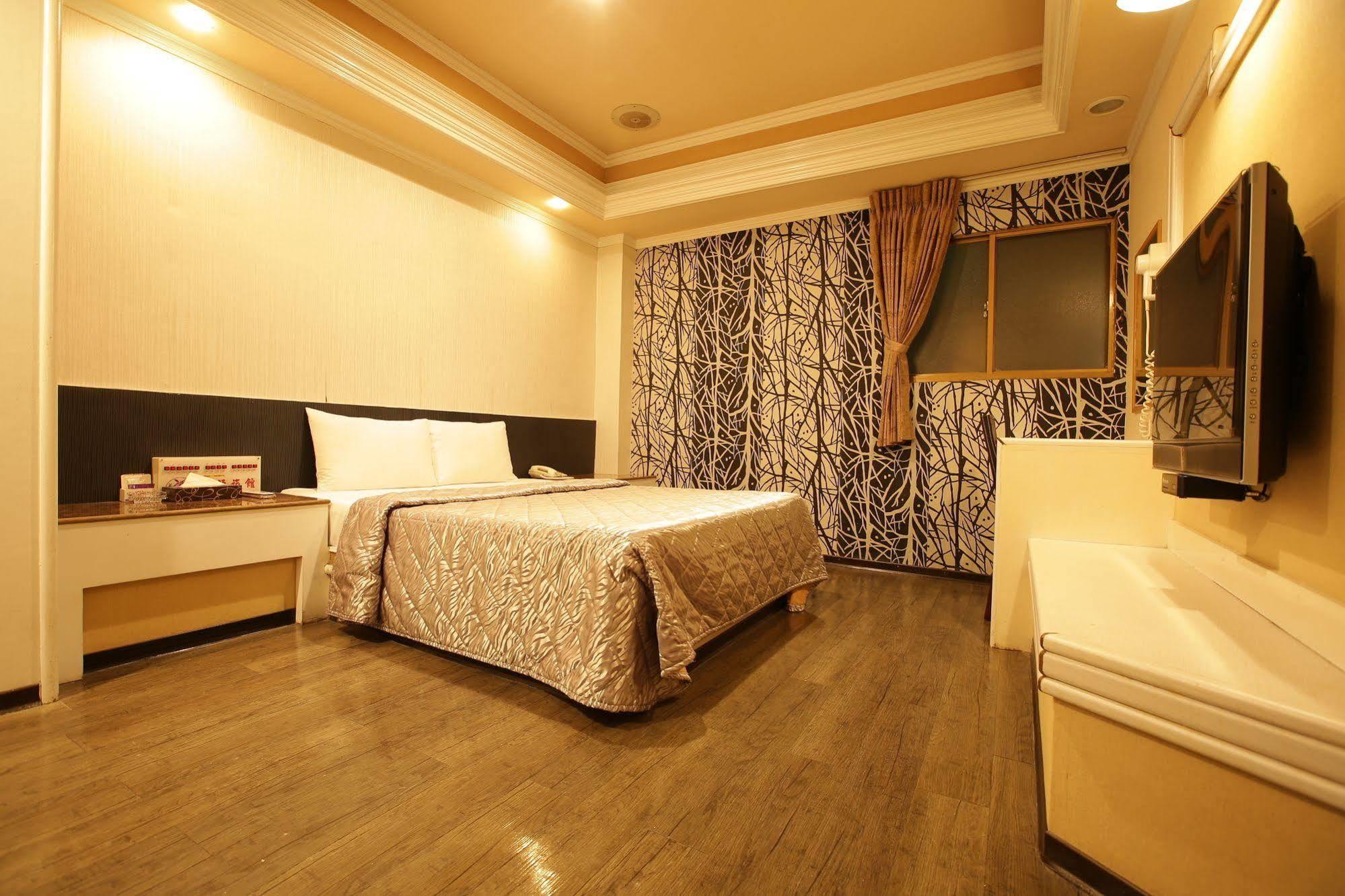 Hua Yue Hotel Таоюань Экстерьер фото