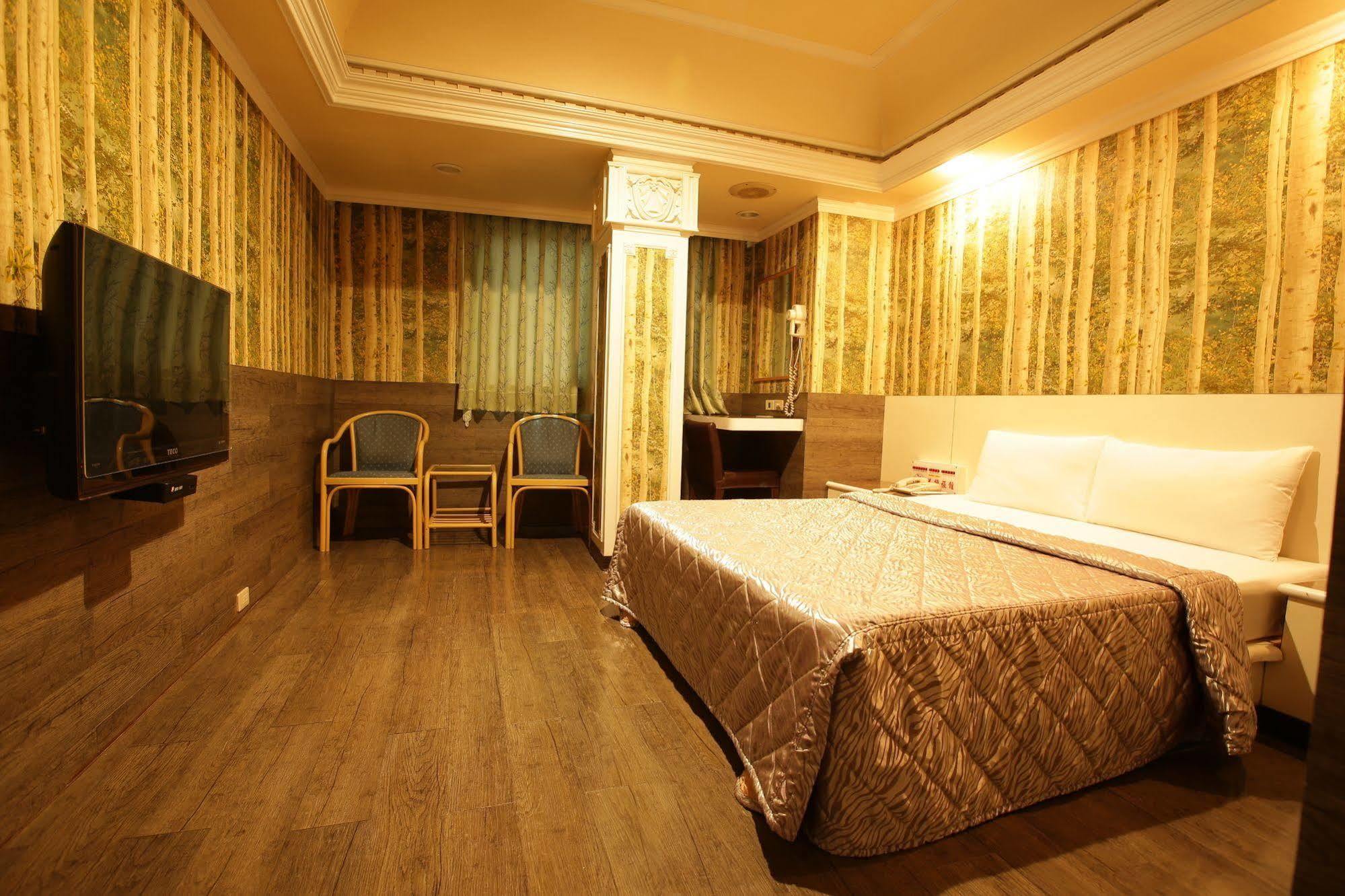 Hua Yue Hotel Таоюань Экстерьер фото